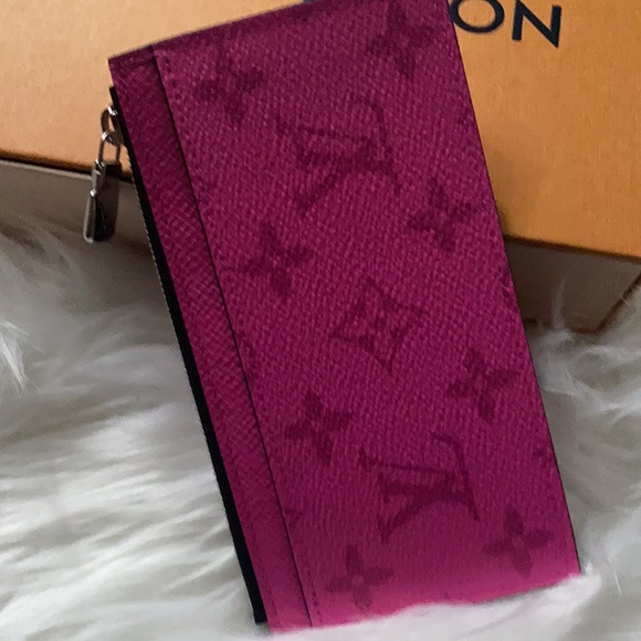LV Taigarama fuchsia Coin card holder - Picture 4 of 7